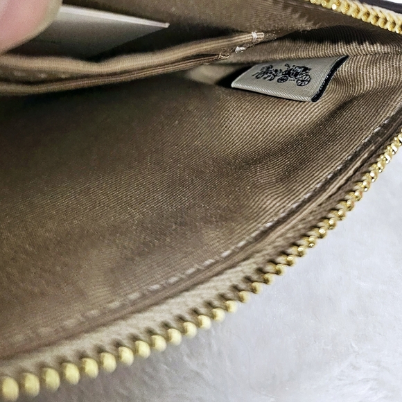 Coach Corner Zip Wristlet In Signature Canvas With Floral Print